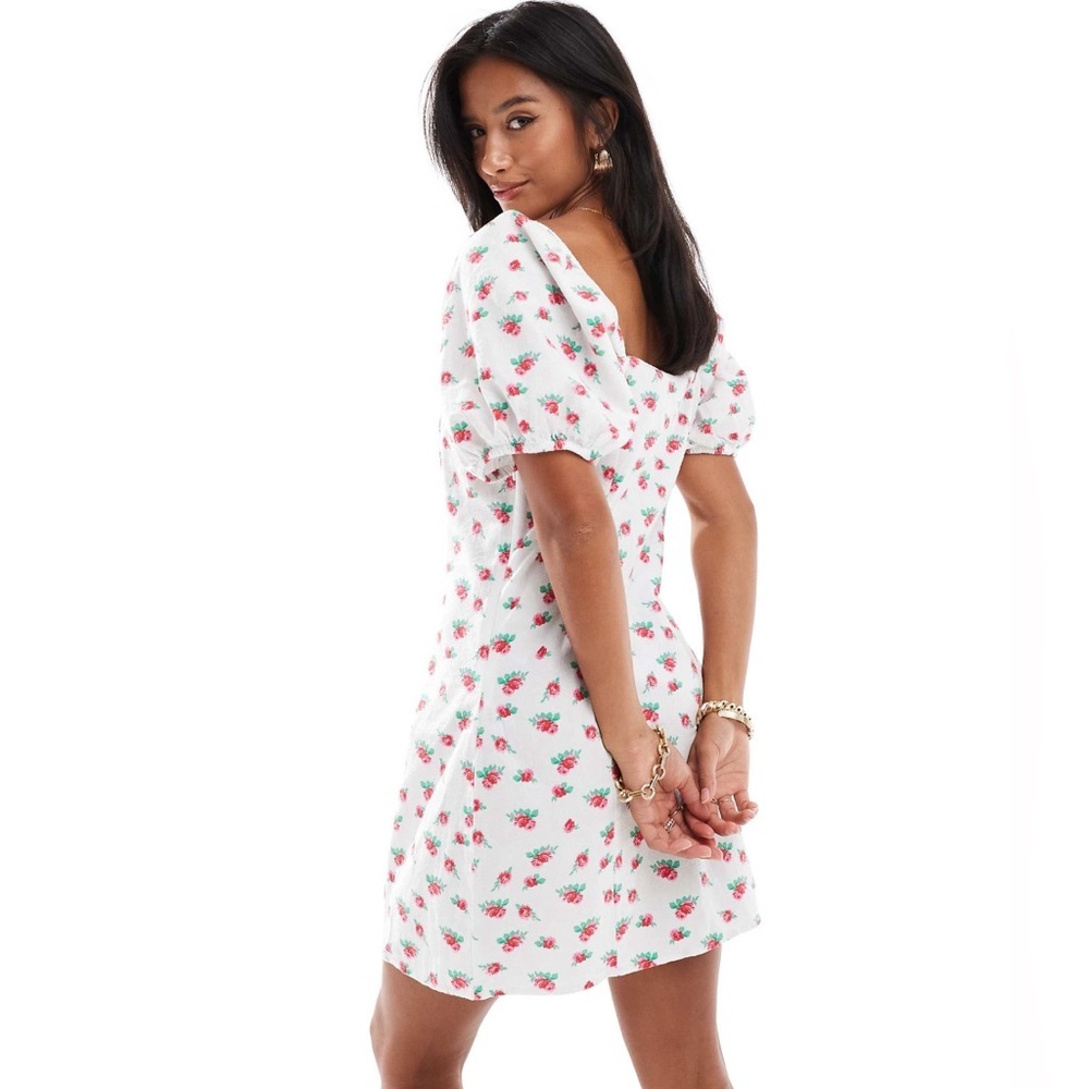 🛍️Vero Moda Sweetheart Neck Minidress with Puff Sleeves in Floral Medium NWOT - Picture 7 of 7